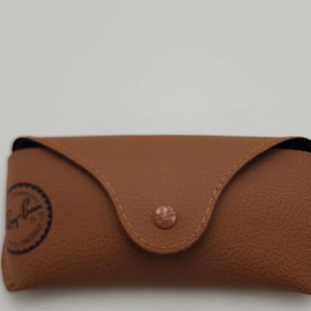 Ray-Ban Brown‎ Leather Sunglasses And Case